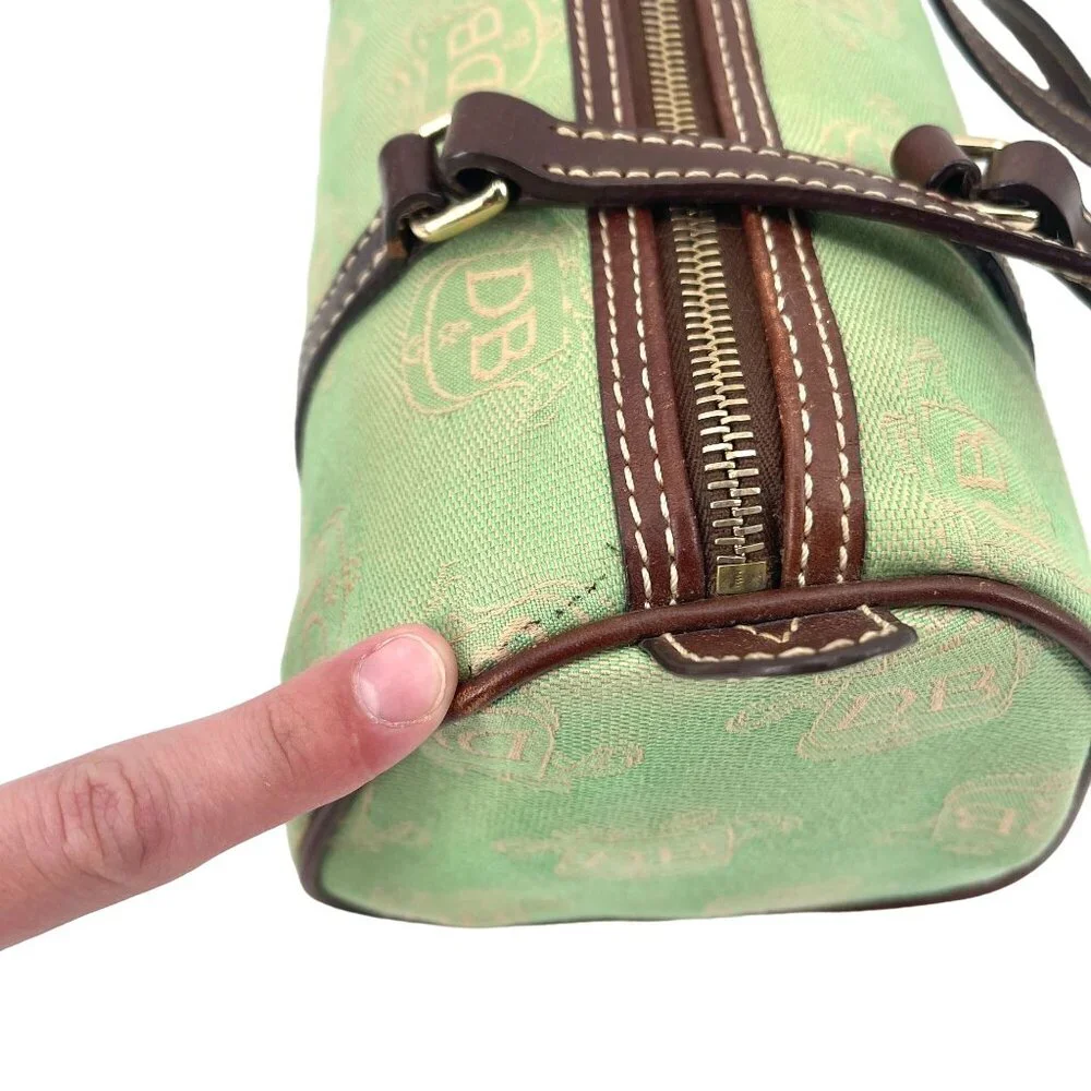 Dooney & Bourke 90s Y2K Light Green & Gold Logo Barrell Bag - Picture 5 of 10